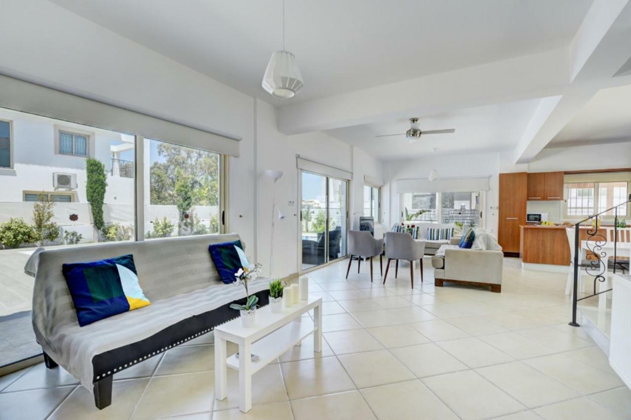 Blue Sea Villa بروتاراس المظهر الخارجي الصورة