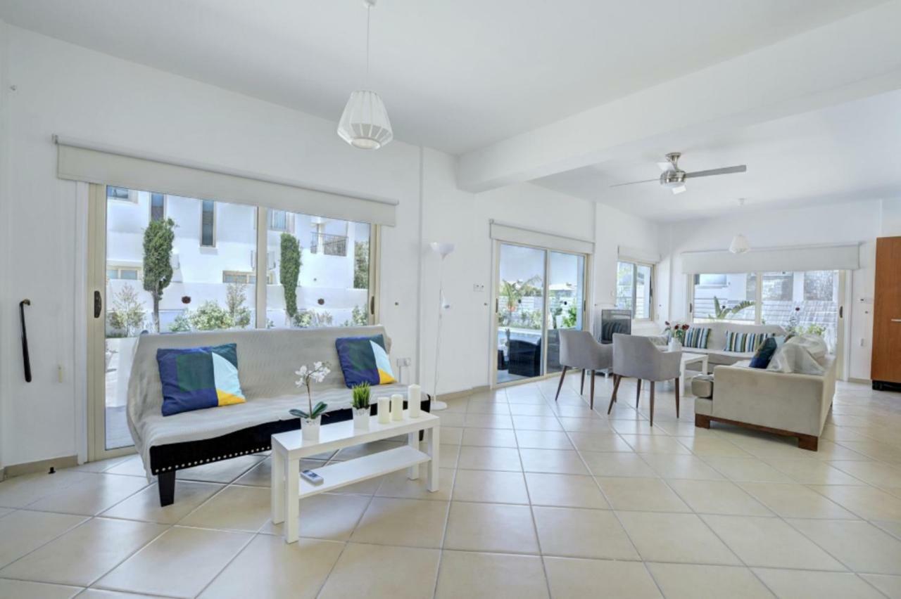 Blue Sea Villa بروتاراس المظهر الخارجي الصورة