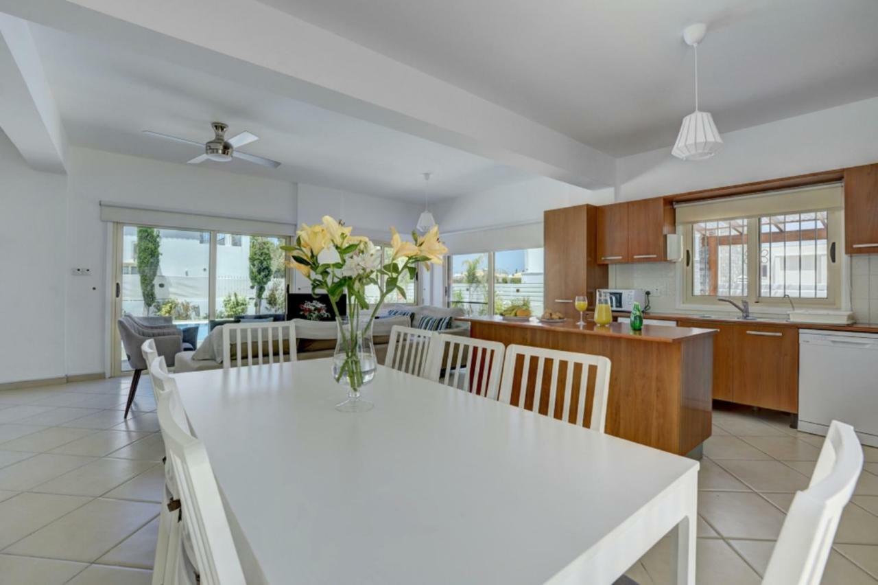 Blue Sea Villa بروتاراس المظهر الخارجي الصورة