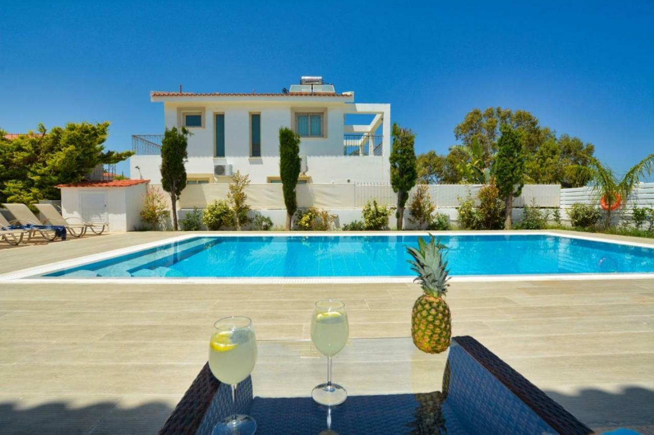 Blue Sea Villa بروتاراس المظهر الخارجي الصورة