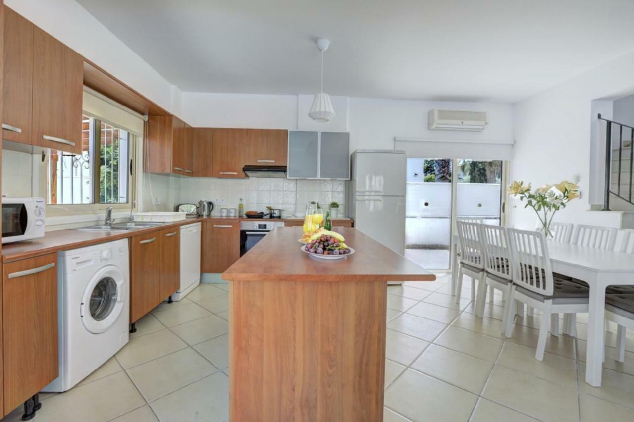 Blue Sea Villa بروتاراس المظهر الخارجي الصورة