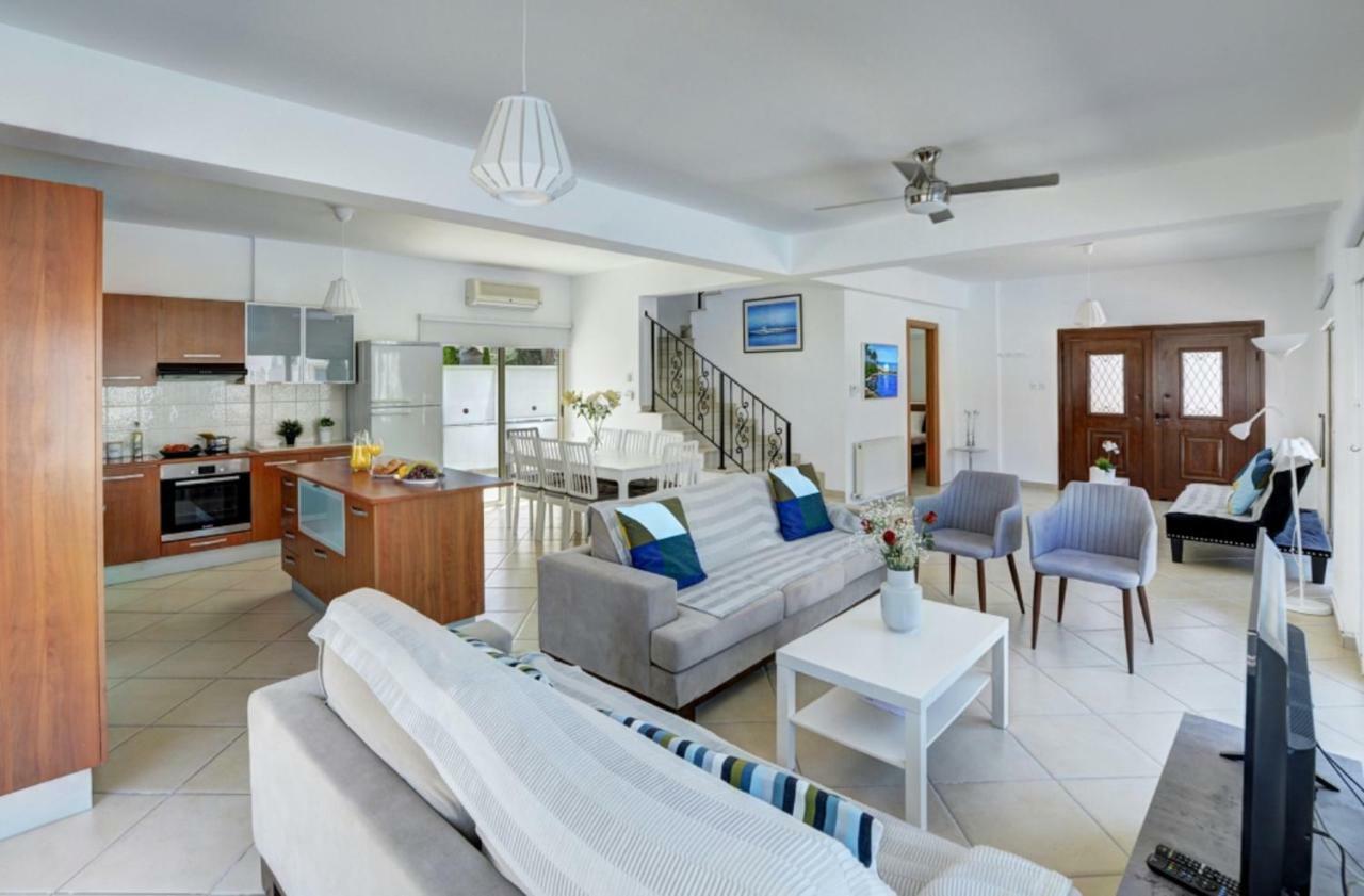 Blue Sea Villa بروتاراس المظهر الخارجي الصورة